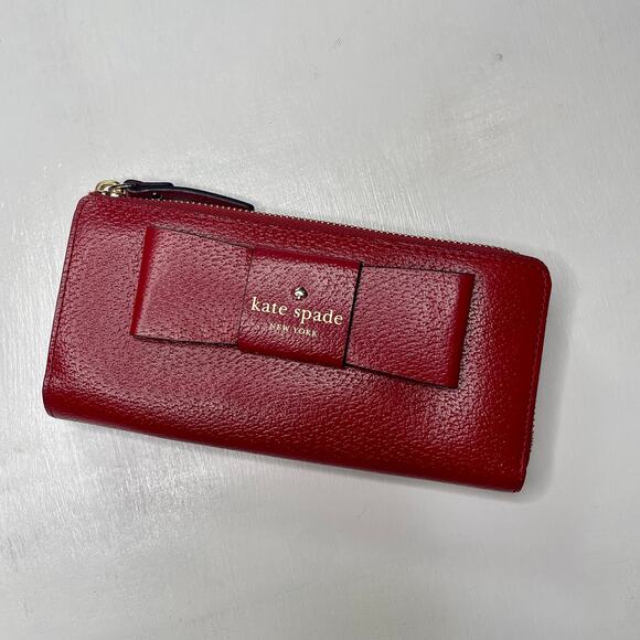 KATE SPADE Matthew Street Nisha Wallet - Picture 1 of 3